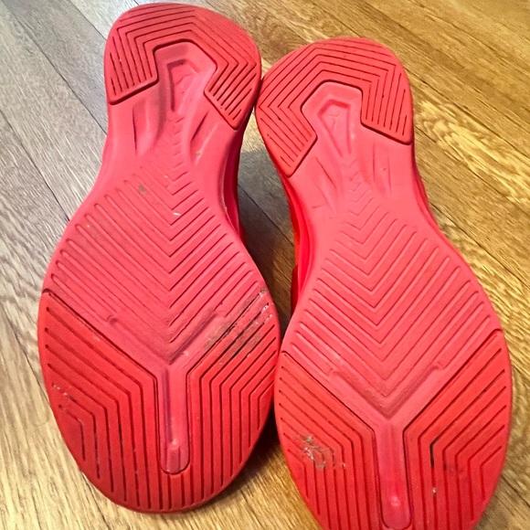 Puma Women's Red Sneakers - Picture 8 of 8